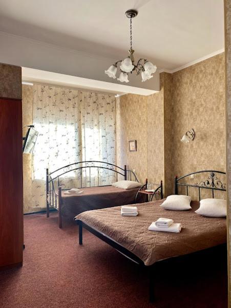 Golden Lion Hotel Boryspil Zewnętrze zdjęcie