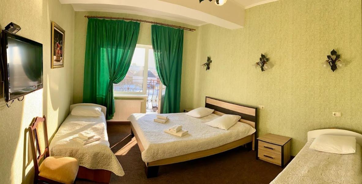 Golden Lion Hotel Boryspil Zewnętrze zdjęcie