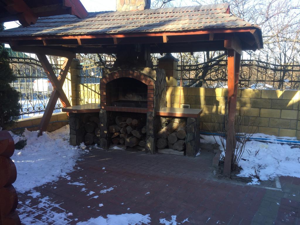 Golden Lion Hotel Boryspil Zewnętrze zdjęcie